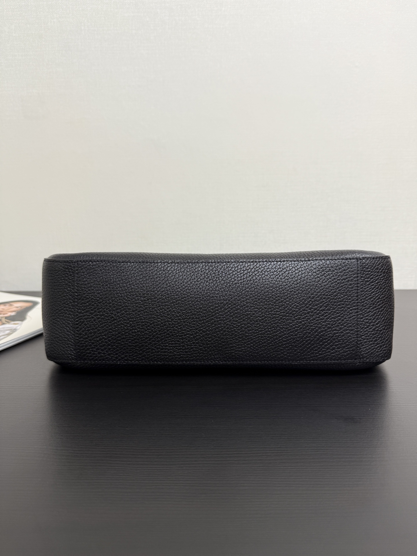 Cha*nel Grained Calfskin Small Souplissimo Maxi Flap Black-32CM