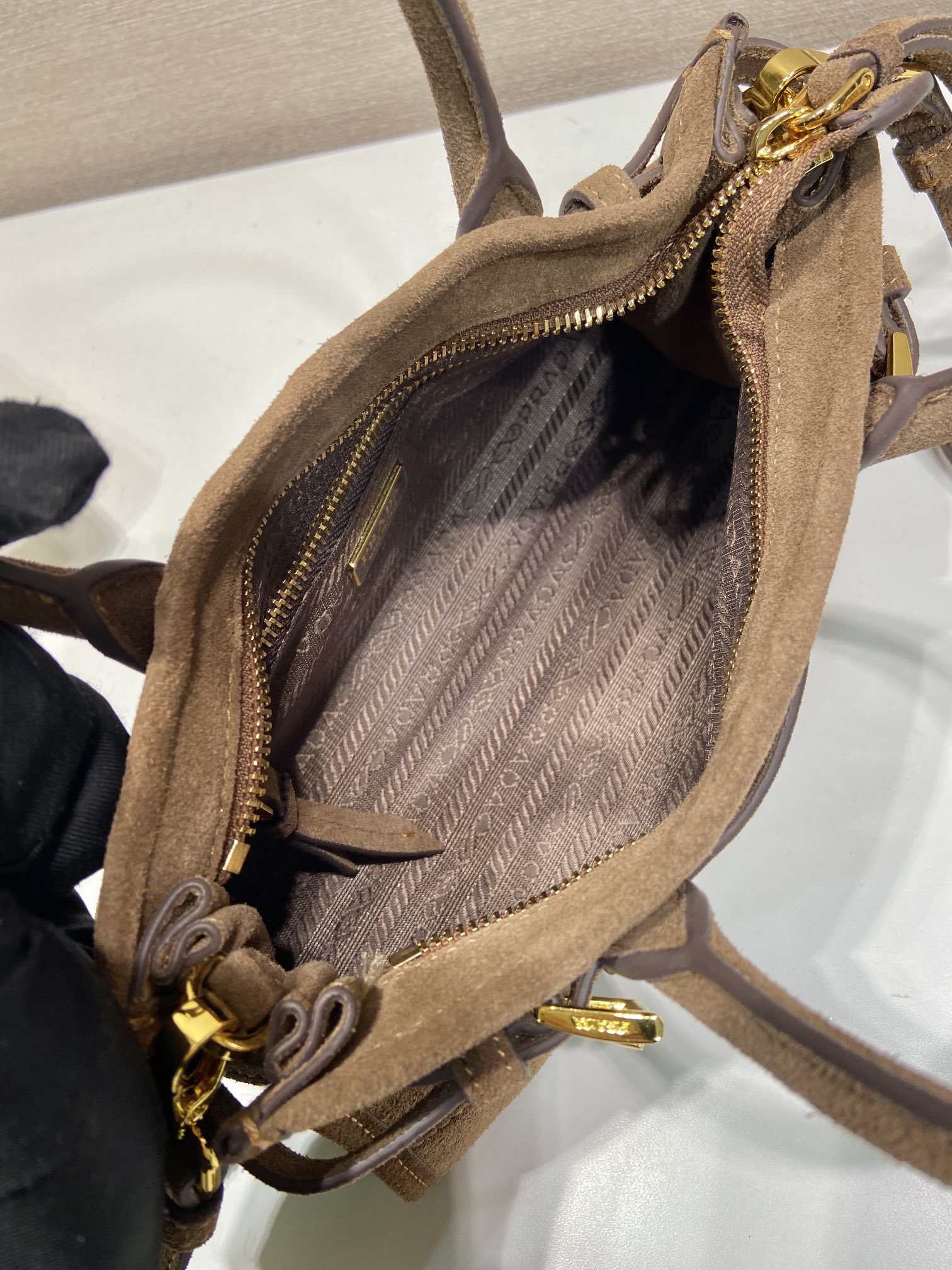 Pra*a Bonnie Suede Handbag-23.5*12*9CM