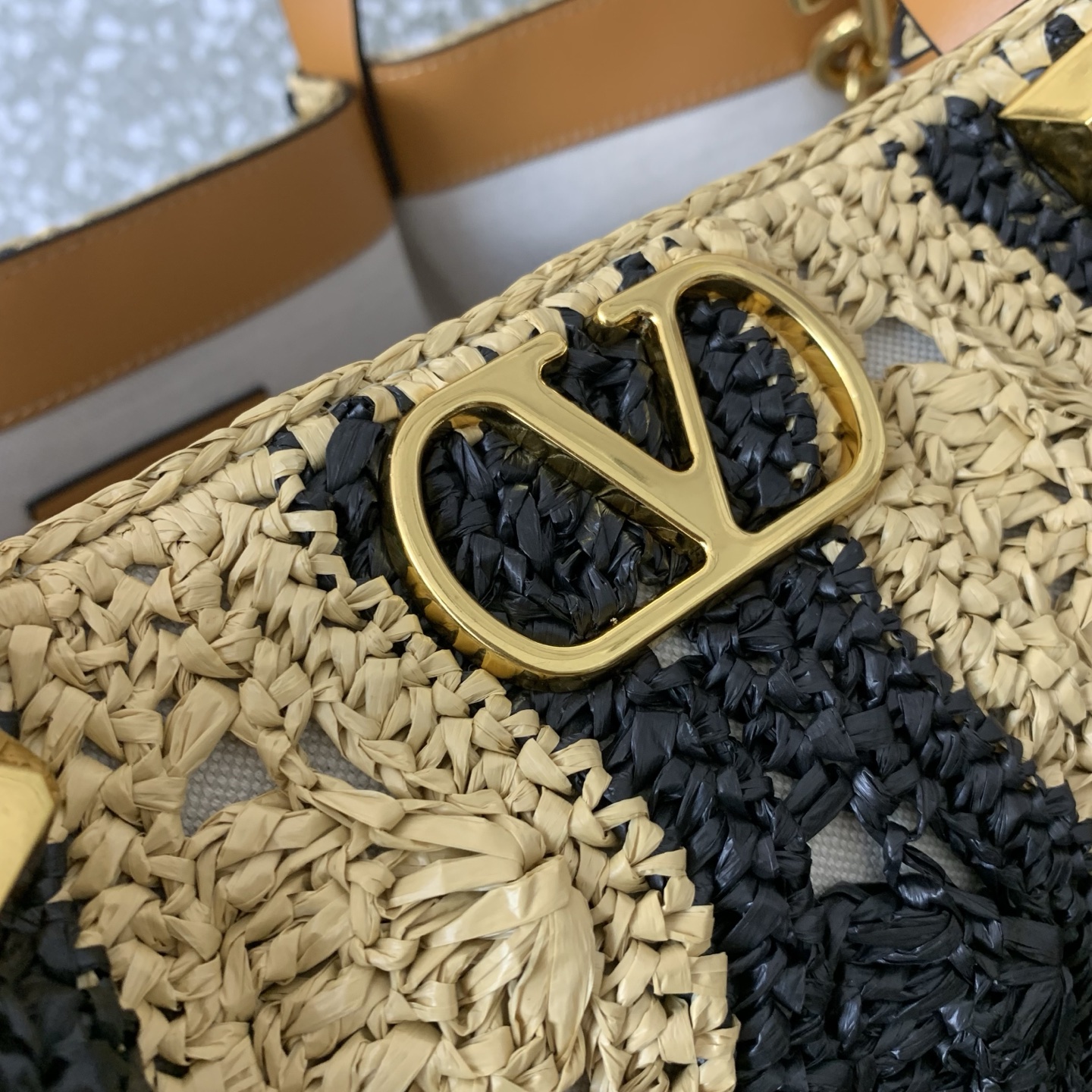 Va1e*ntin0 Garavani VLogo Signature Bag-39*25.5**19CM