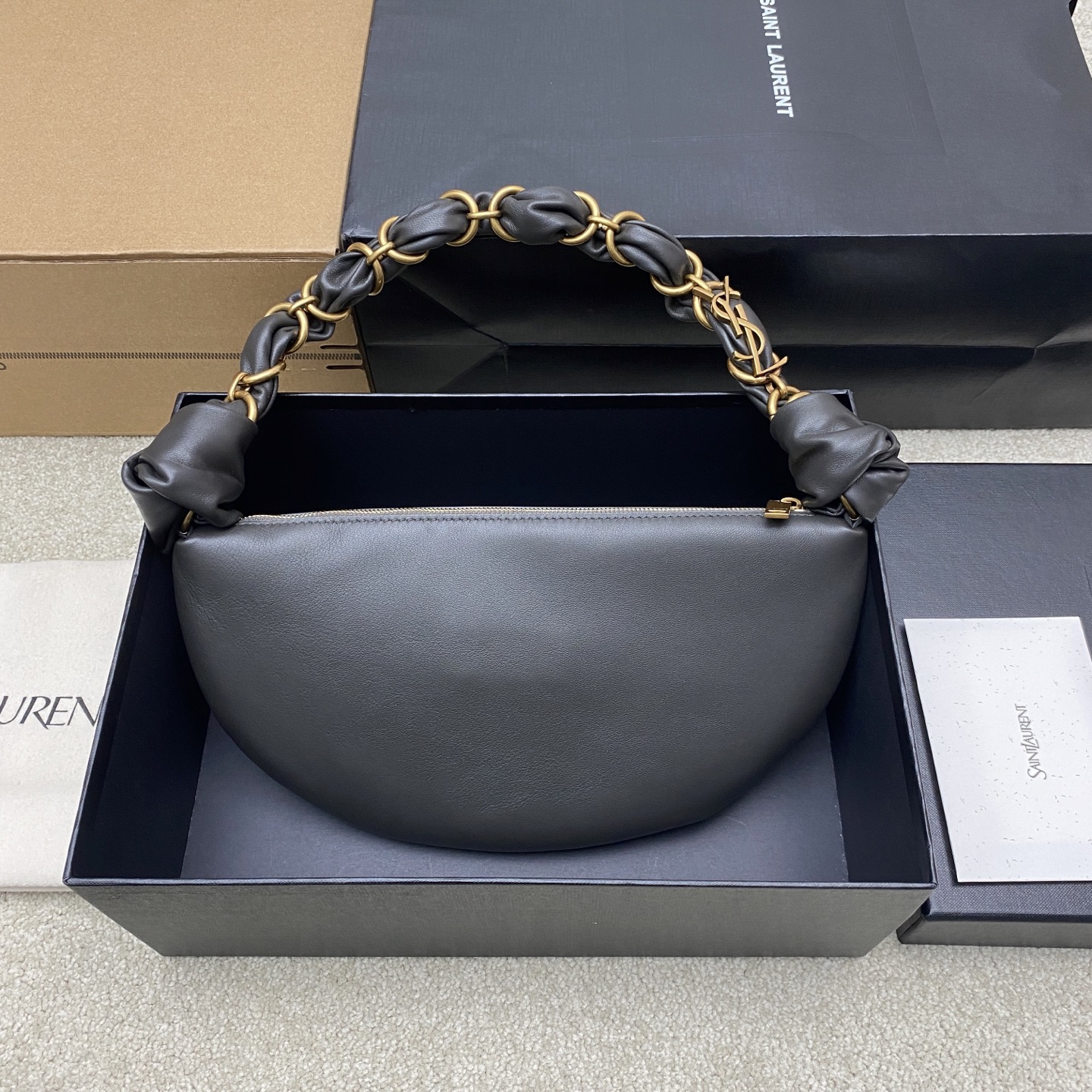 Y51 26SS Amalia-19x13x10CM