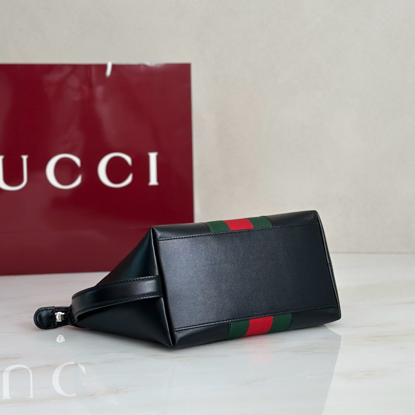 Gv*c*Mega Web Trademark Bag-21.5*16*13.5CM