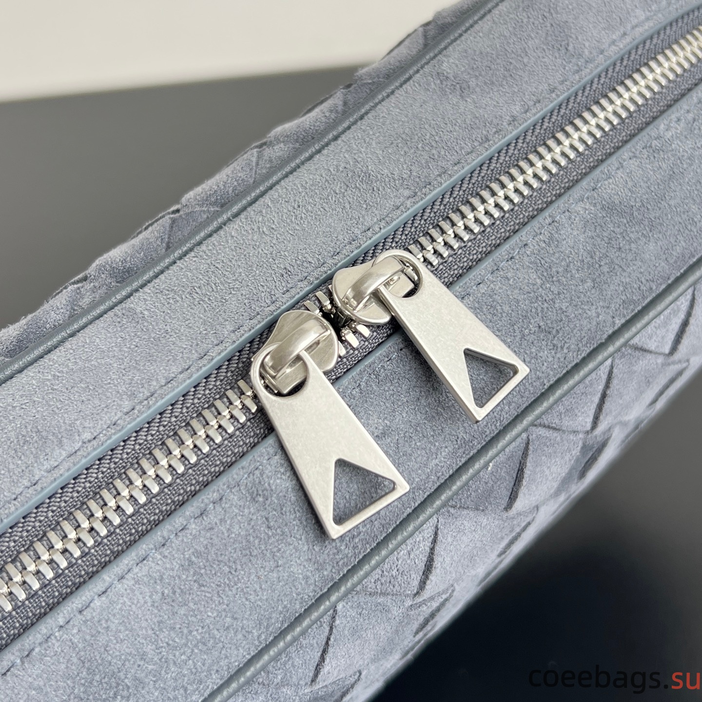 B0tt*ga Ven*ta Small Interrecciato Bag-24.5x15x6CM