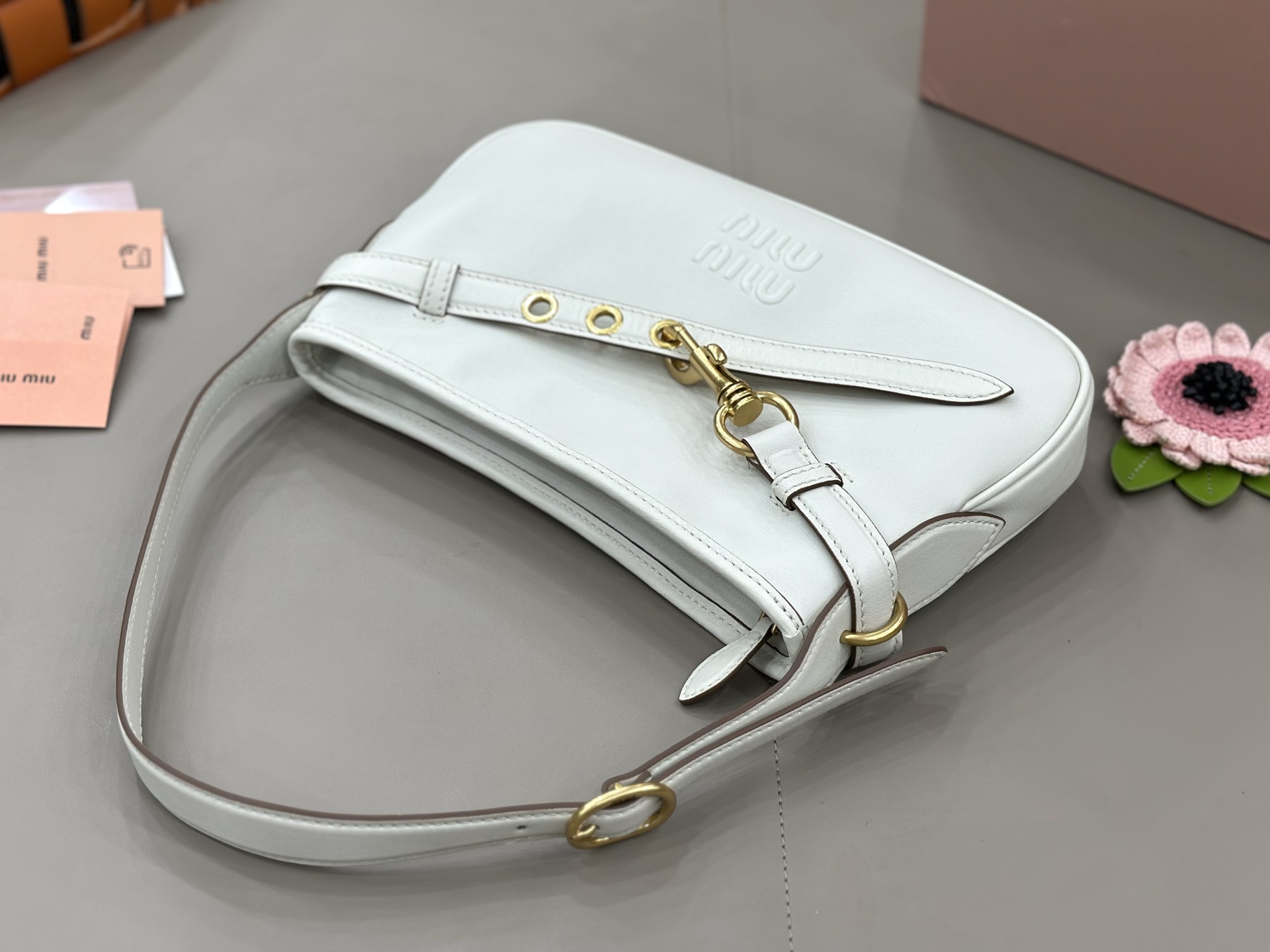 Miu Miu Leather Strap Buckle Shoulder Bag-30*18.5*4.5CM