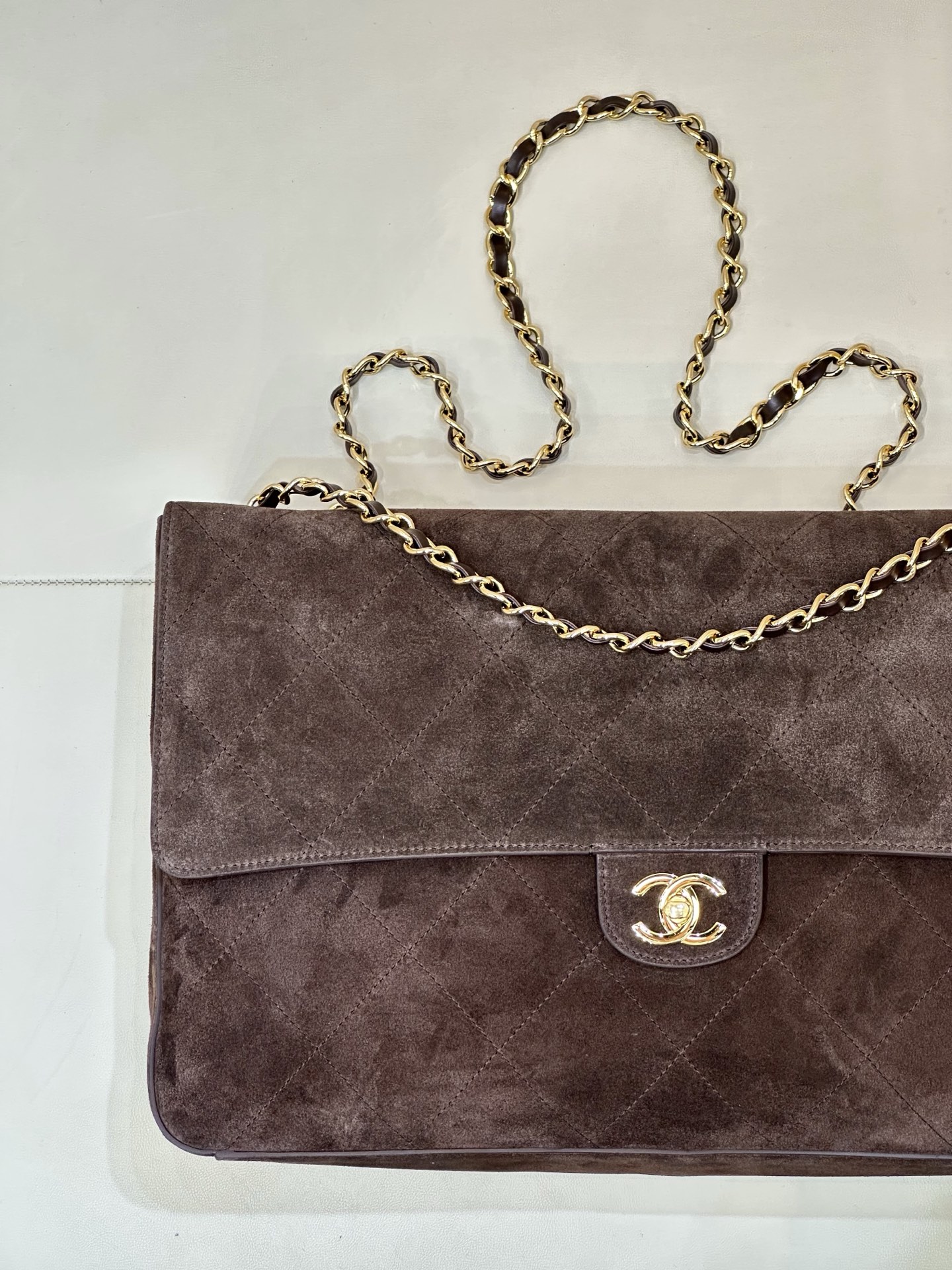 Ch@nel Maxi Flapbag , Grained Calfskin & Gold-Tone Metal, lLight-26*38.5*11CM