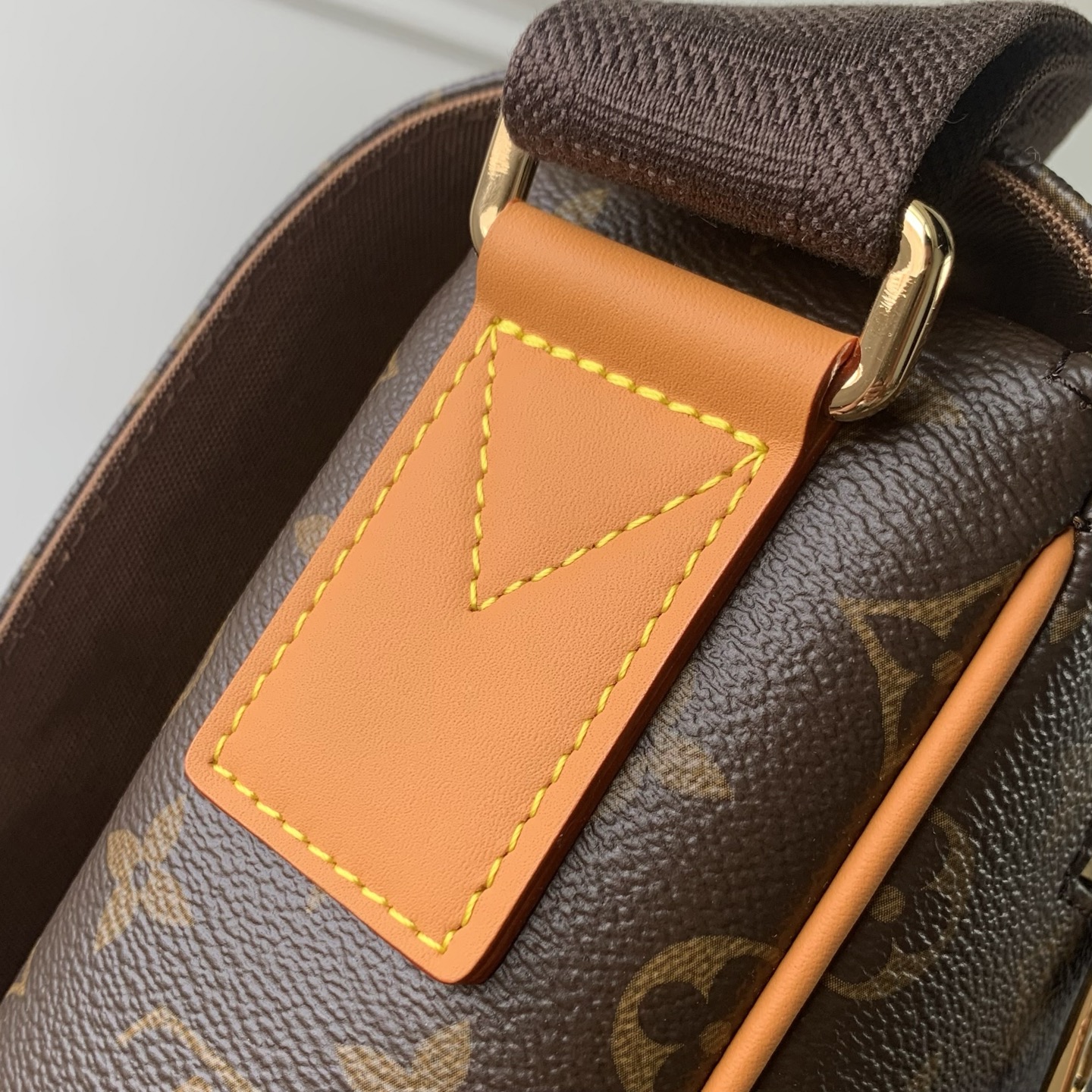 Lou*is Vvtt0n Bastille PM Bag-23 x 27 x 8CM