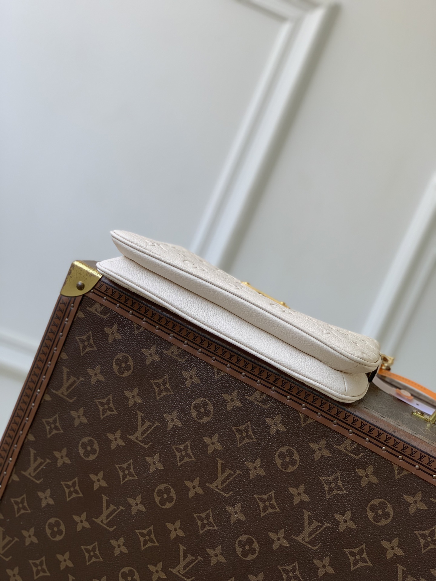 Loui*s Vvtt0n Pochette Liv Monogram Empreinte Leather-24.5*13*6.5CM