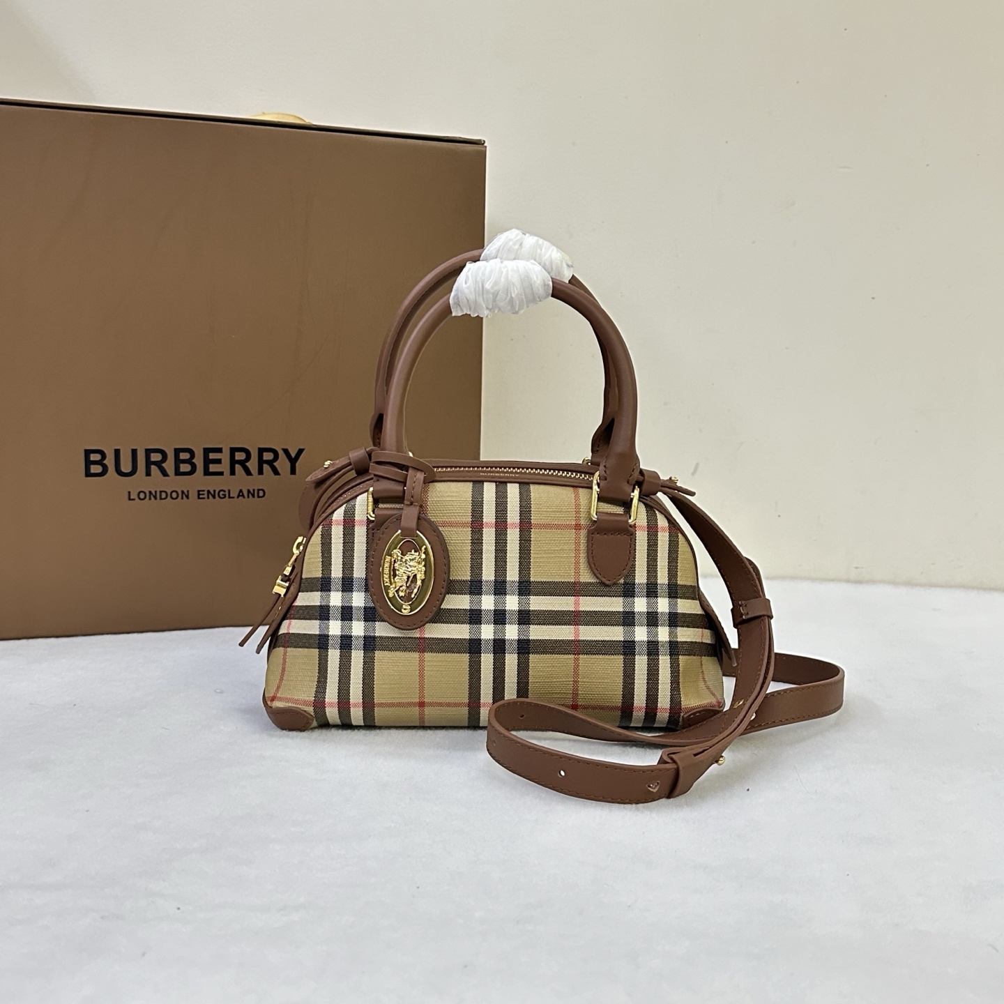 Burberr.y Primroser Bag -25.5 x 11.5 x 14CM