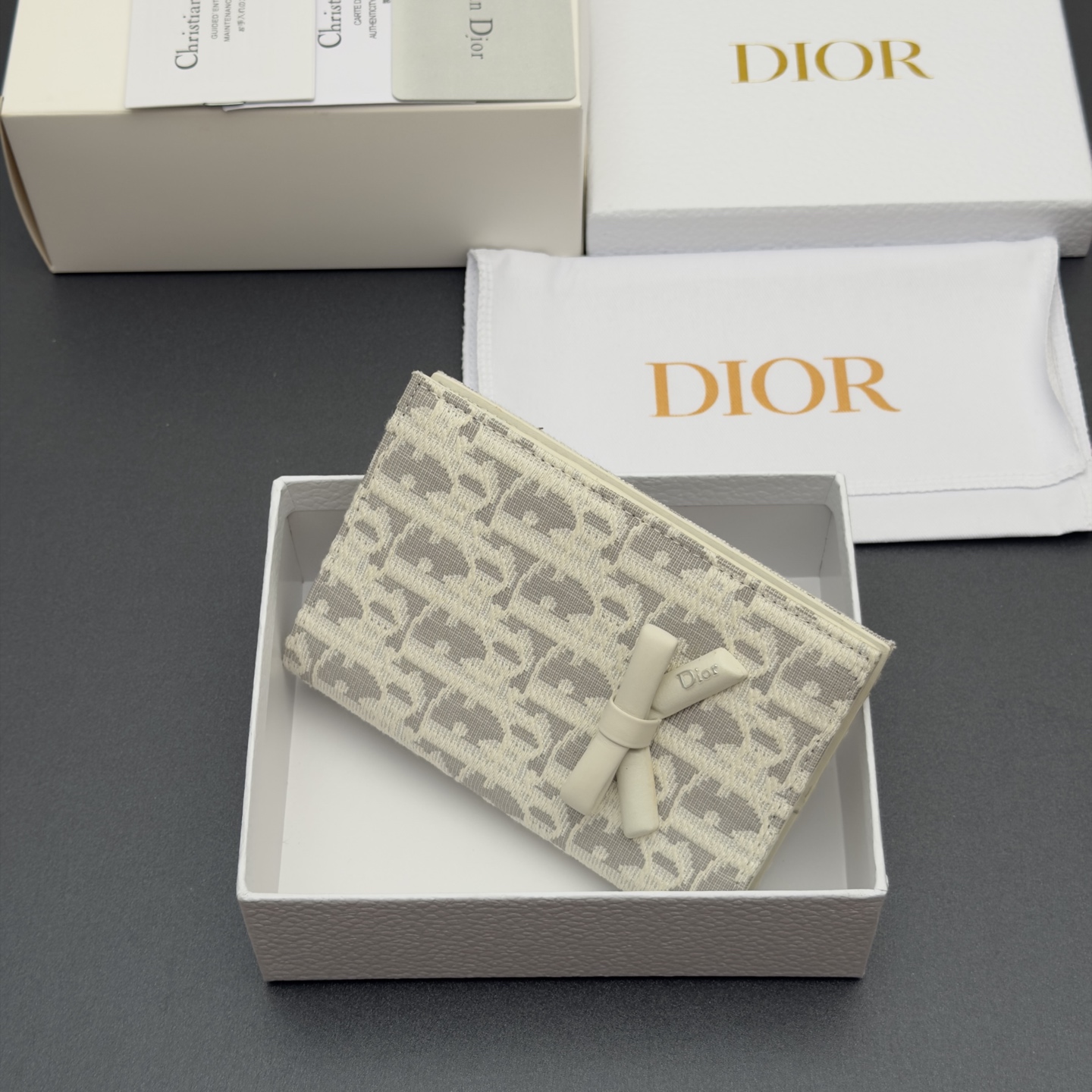 Diro Oblique Promenade Passport Holder-10*14*2CM