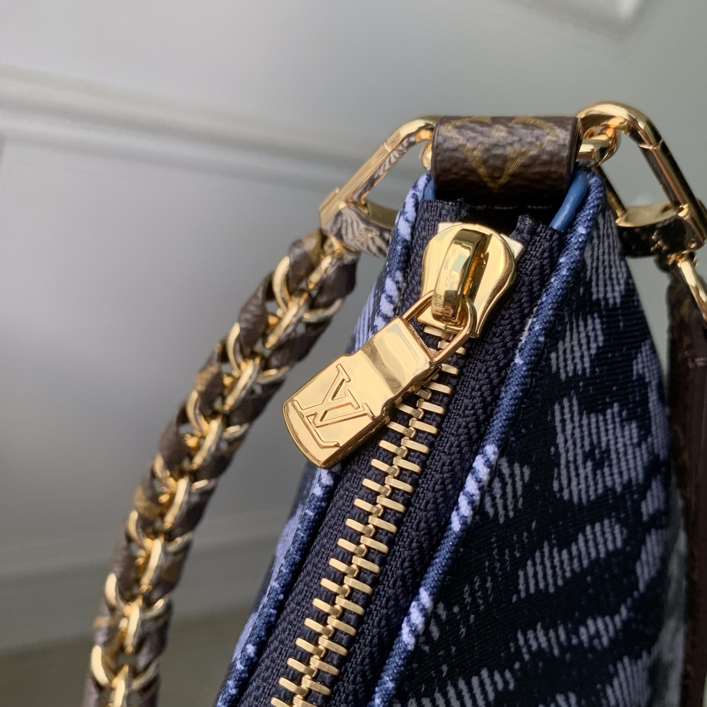 L0vis Vvtt0n Multipass Mini Handbags-M3A389-17.5 x 18 x 9.5CM