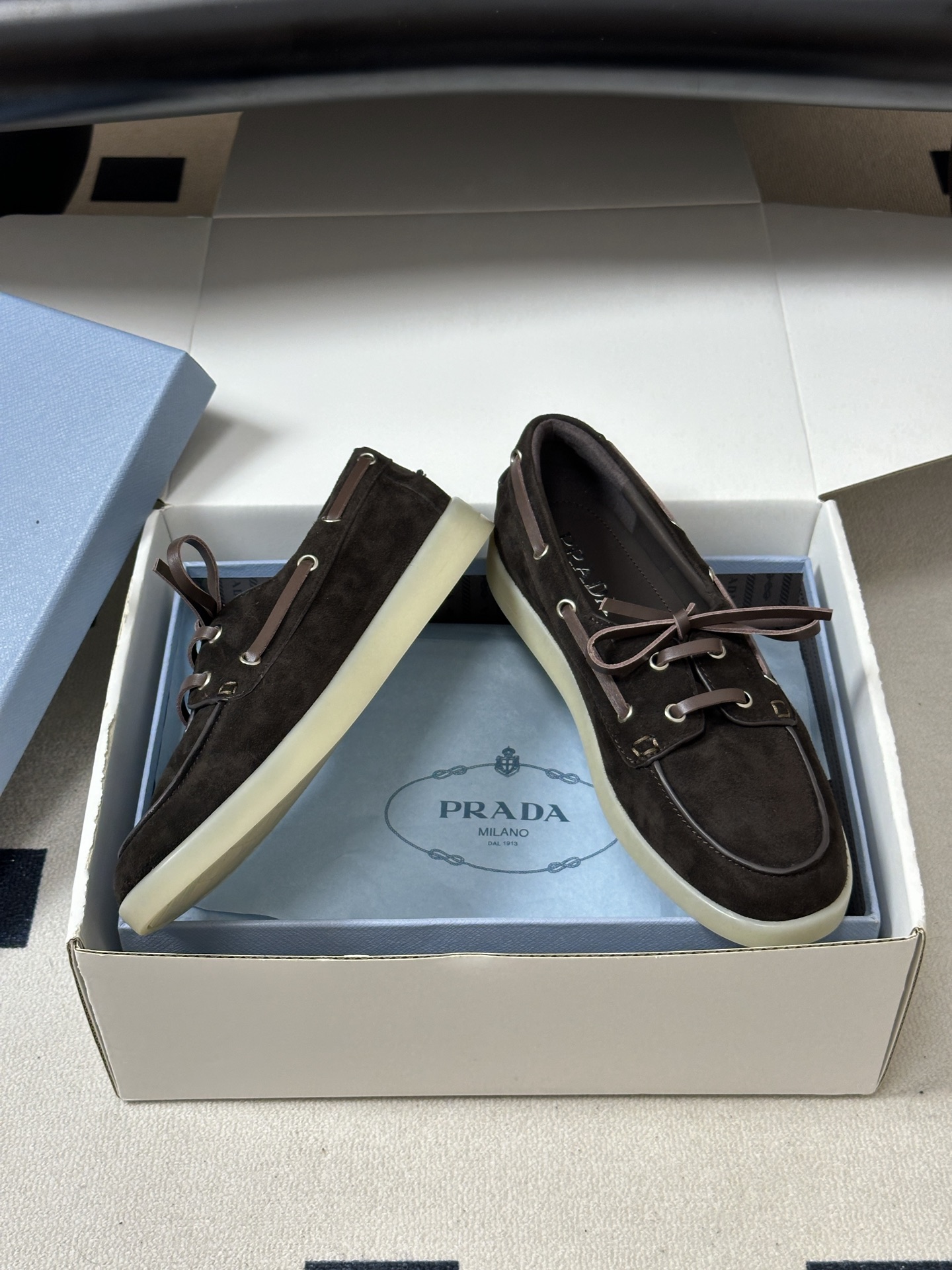 Pra*da 2026ss Suede Boat Shoes
