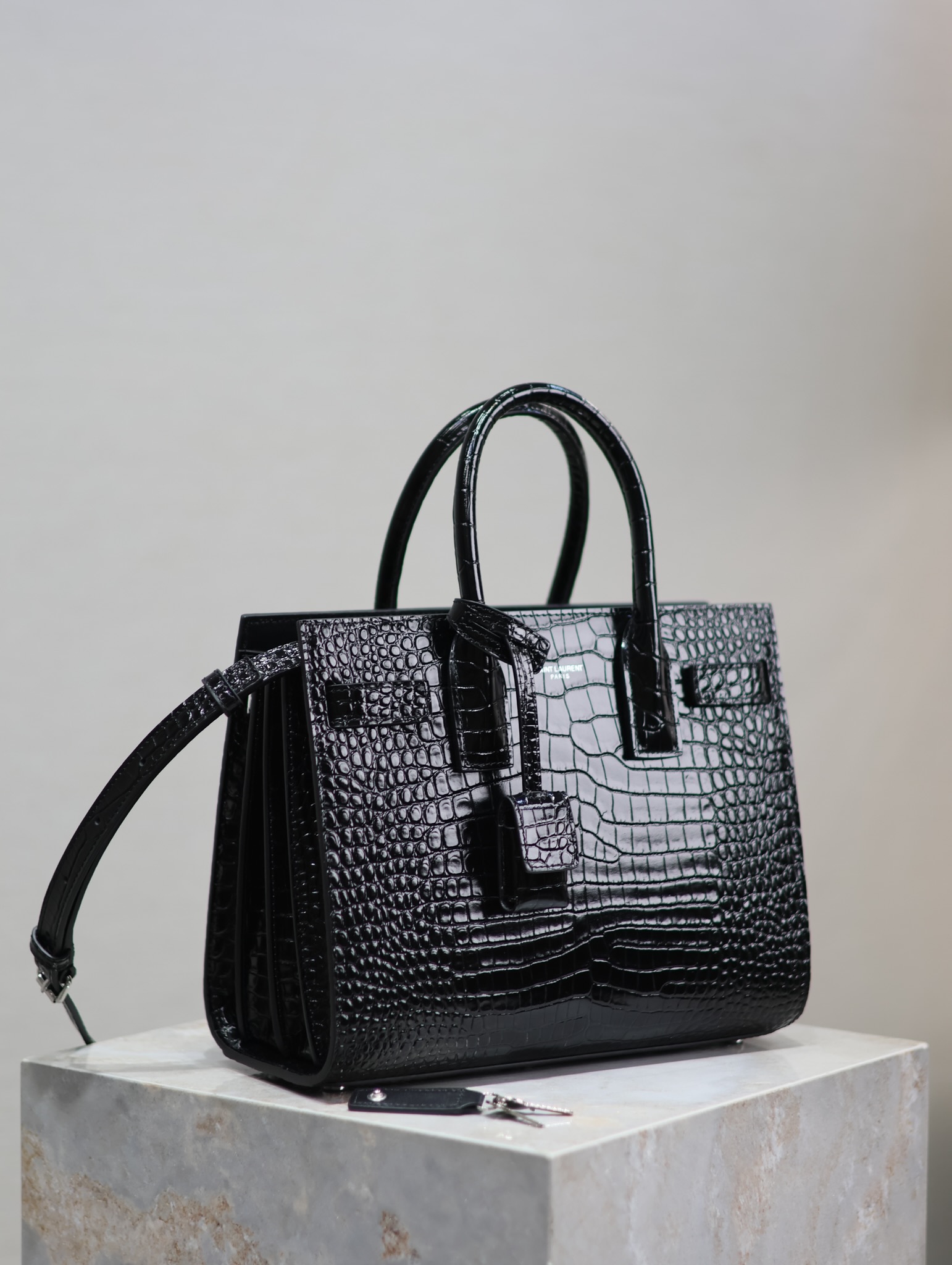 Y51 Sac De Jour-22x18x10.5&26x20.5x12.5CM