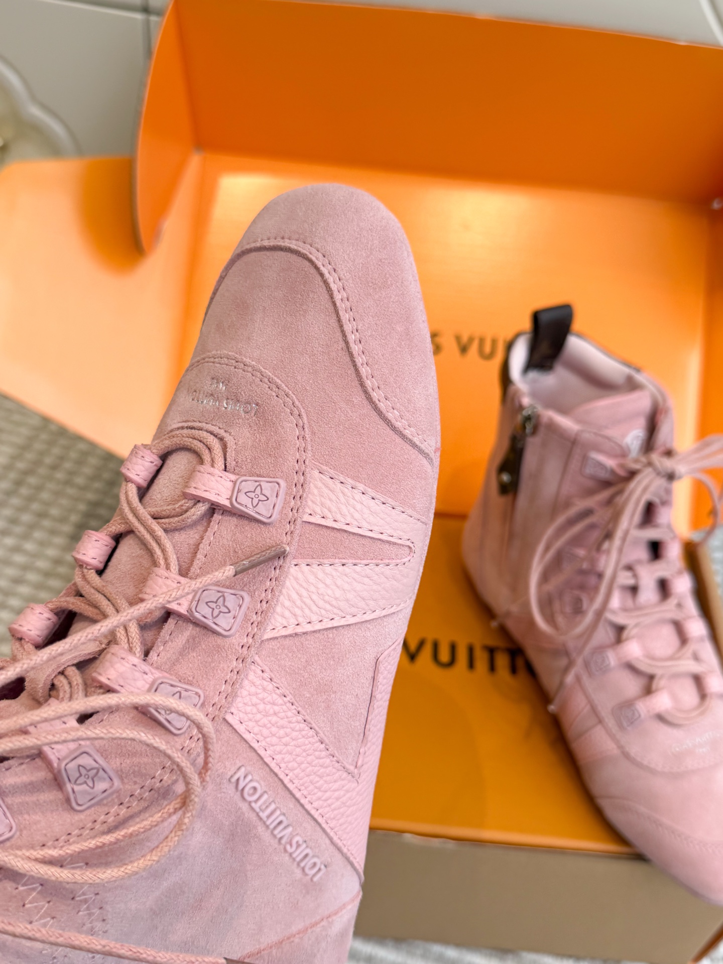 Loui*s Vvtt0n Sneakerina Ankle Boot (EU35-41)