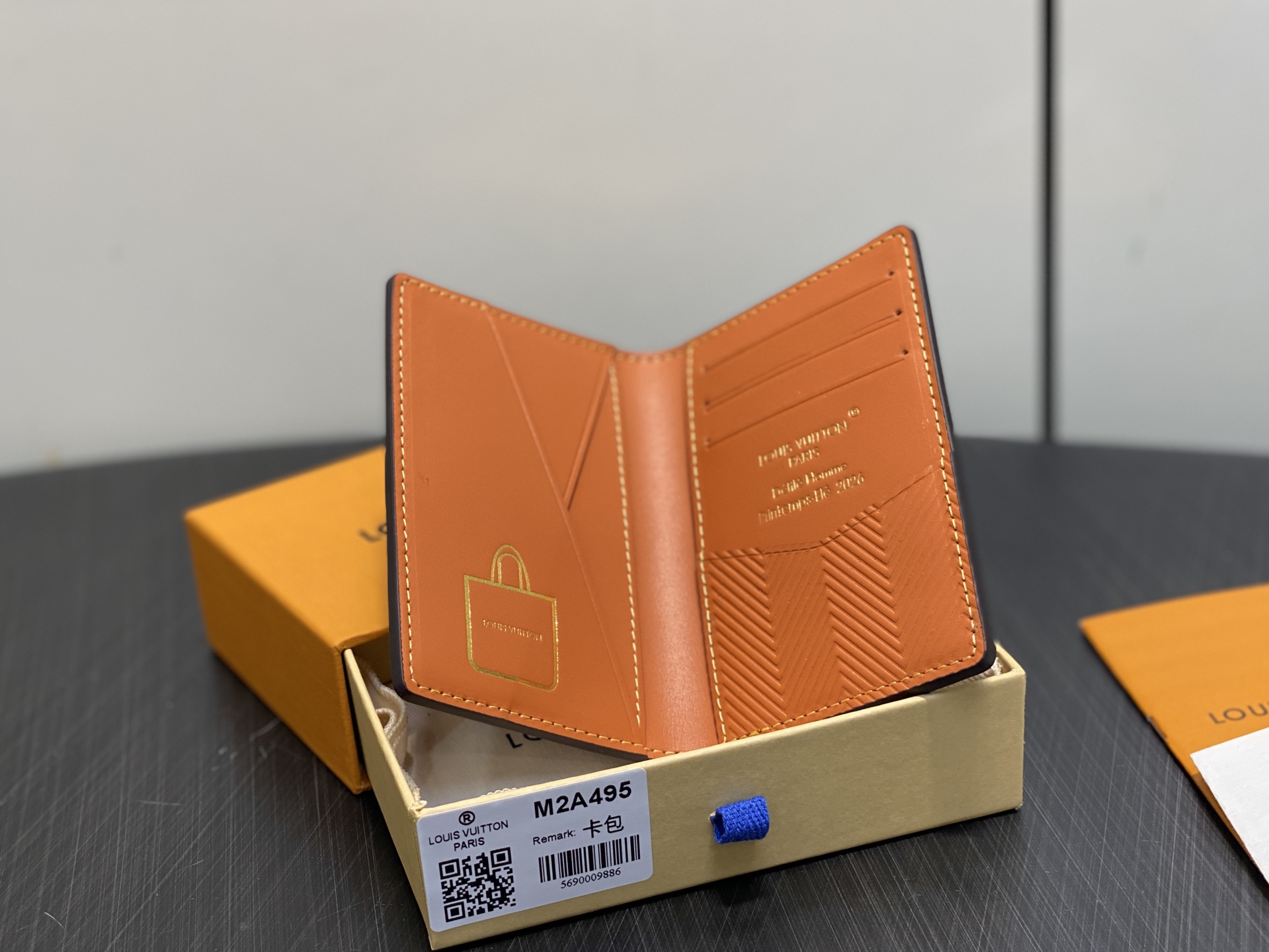 L0vis Vvtt0n Wallet-M11524-7.5 x 11.1 x 1CM