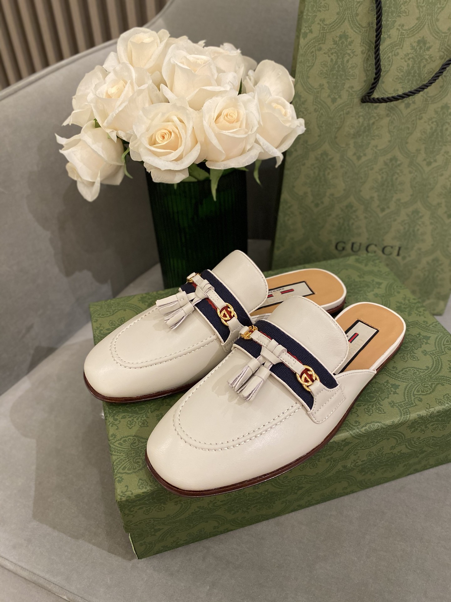 G*u*i loafers