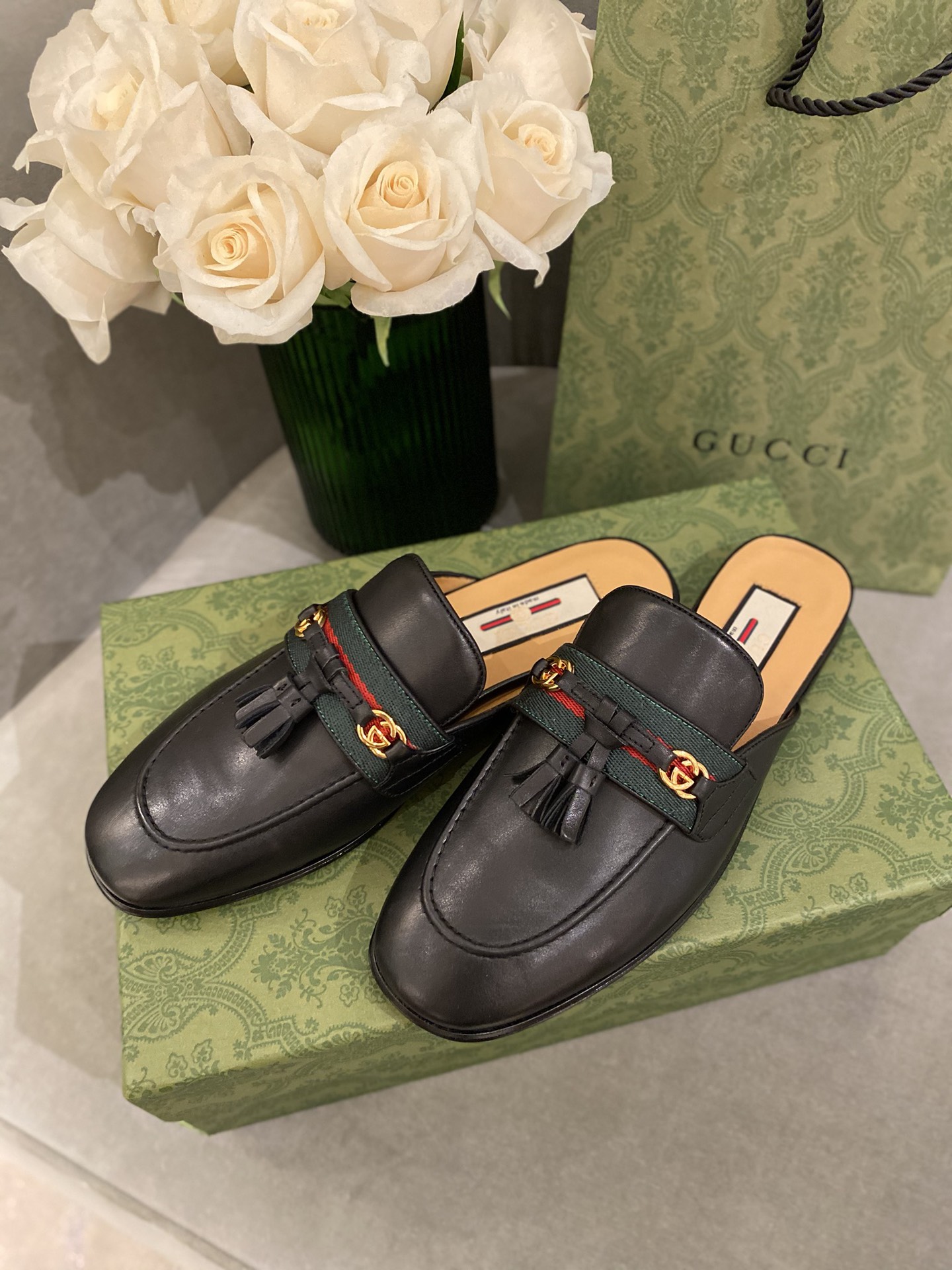 G*u*i loafers