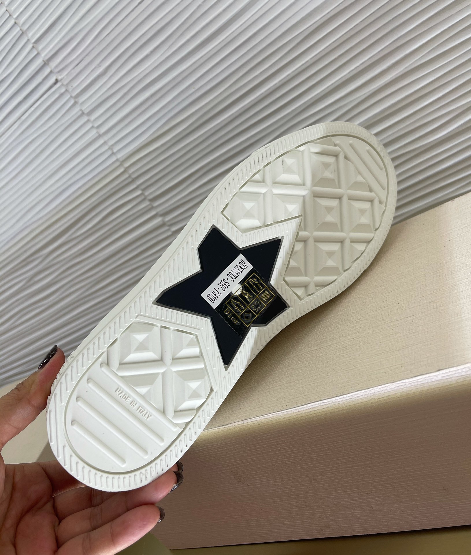 D*or sneakers