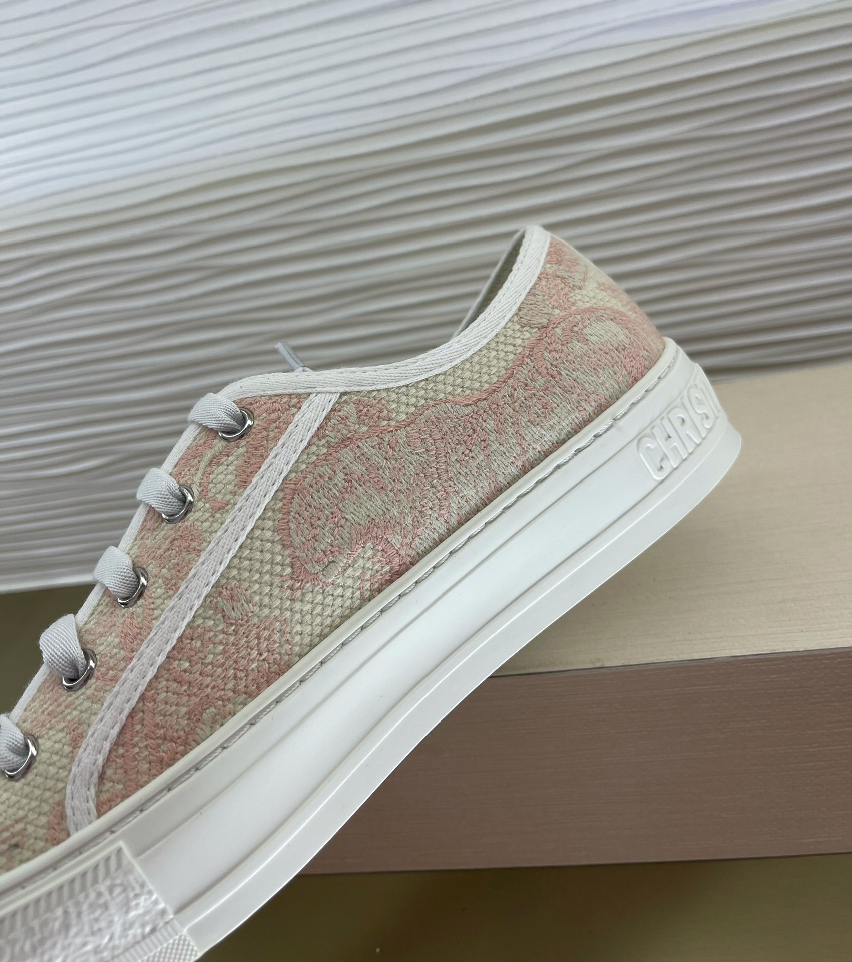 D*or sneakers