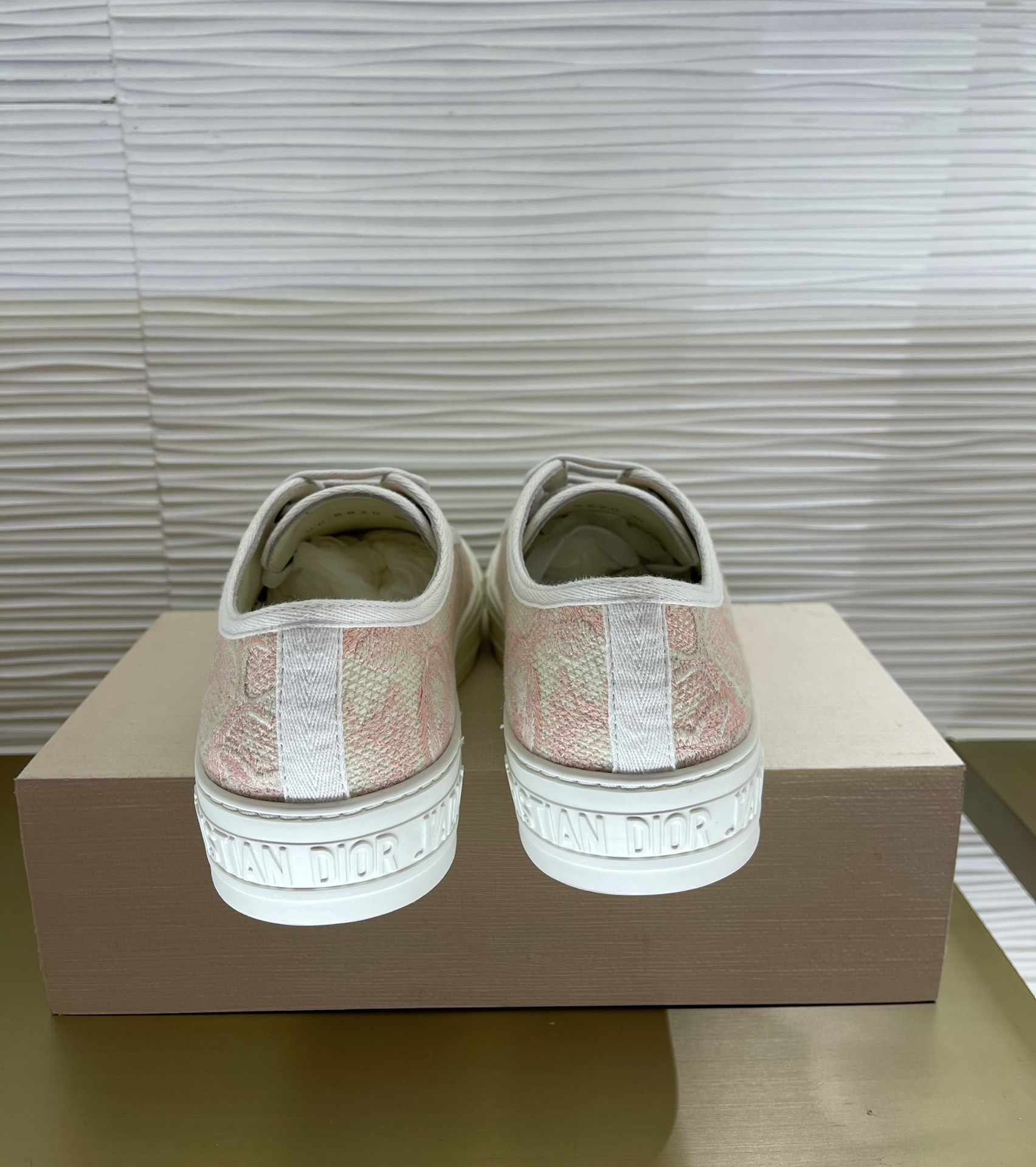 D*or sneakers