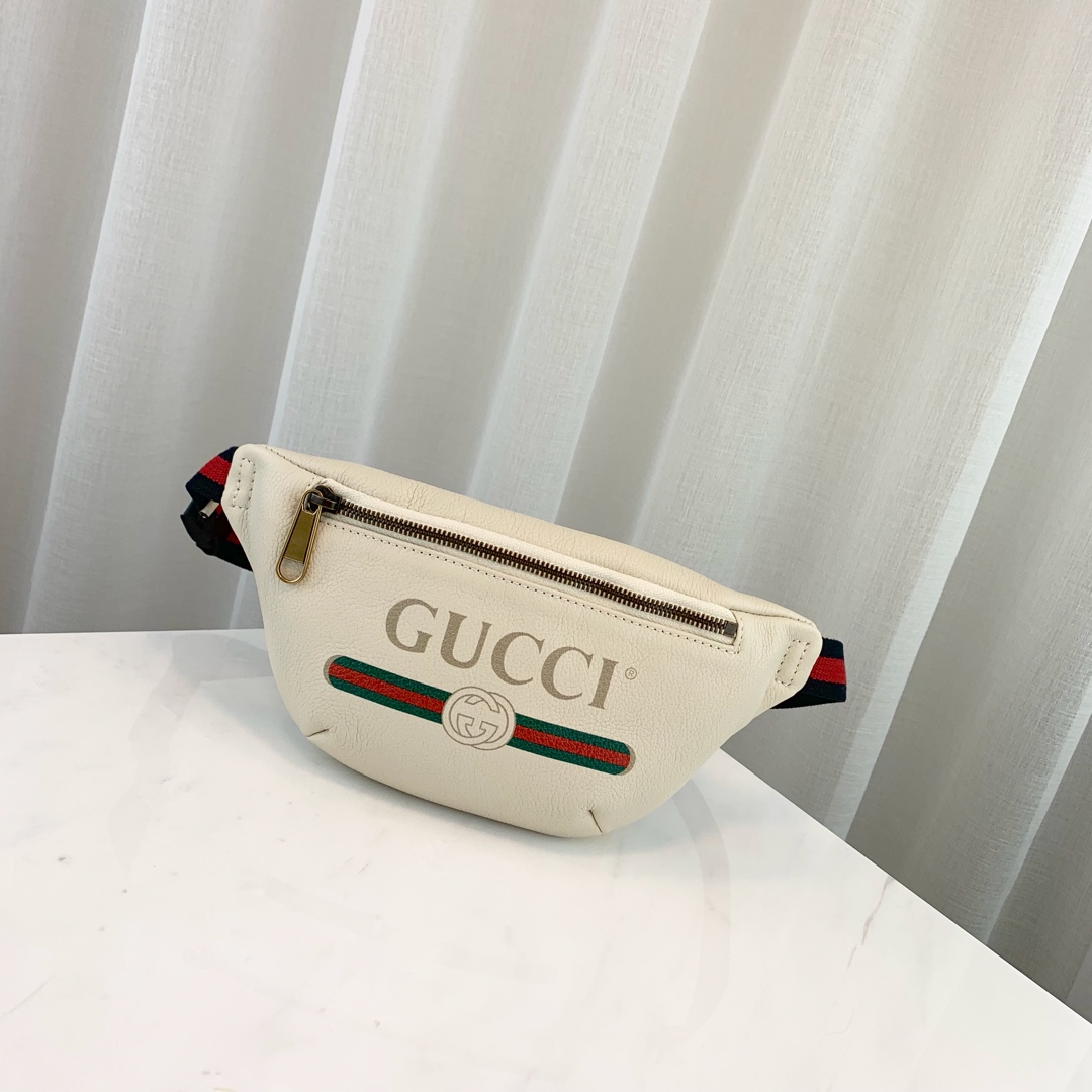 G*u*i waist bag-22cm